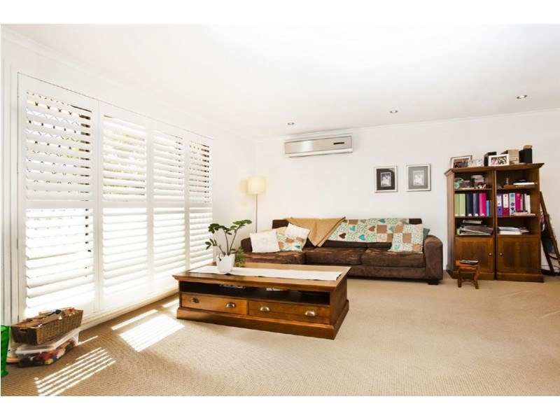 20 Waitomo Street, Broadbeach Waters QLD 4218