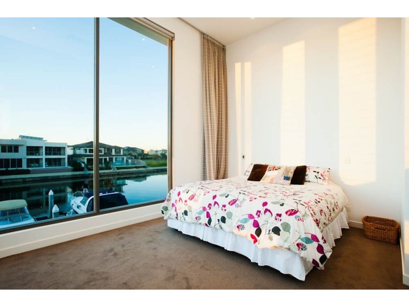 1/11 South Quay Drive, Biggera Waters QLD 4216