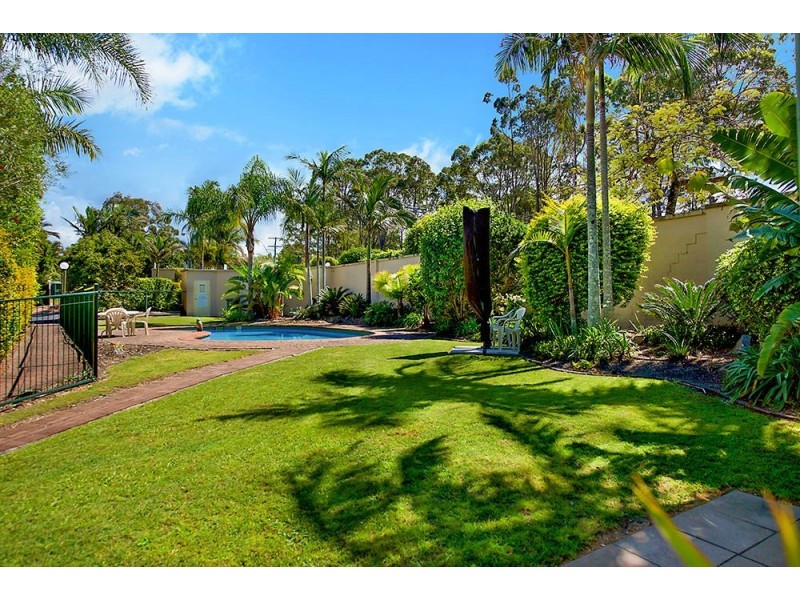 2/601 Pine Ridge Road, Biggera Waters QLD 4216