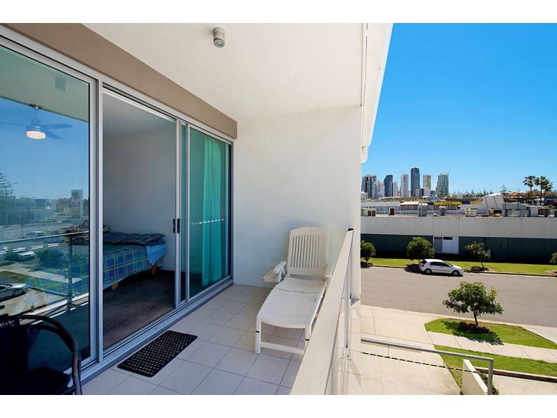 69/1 Gaven Crescent, Mermaid Beach QLD 4218