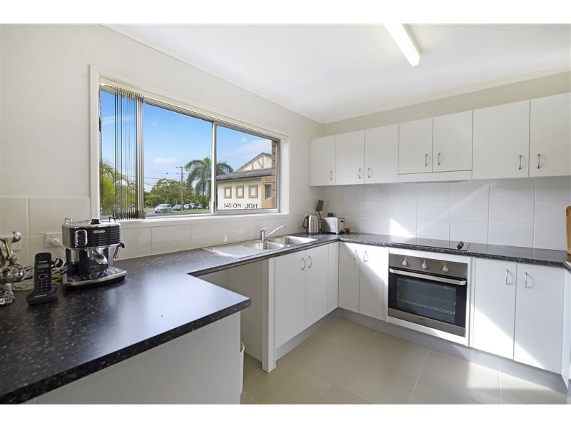 4/143 High Street, Southport QLD 4215