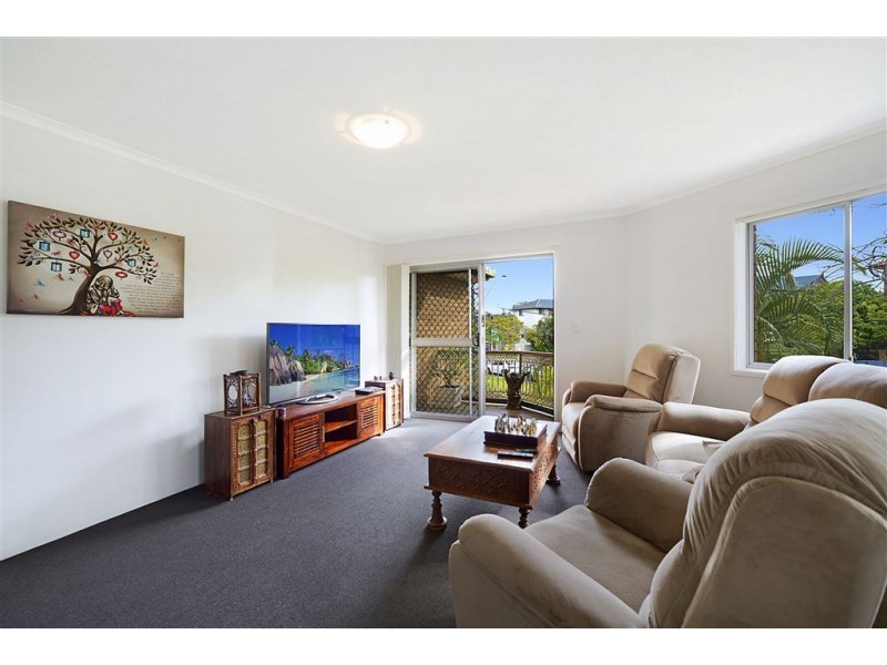 4/143 High Street, Southport QLD 4215