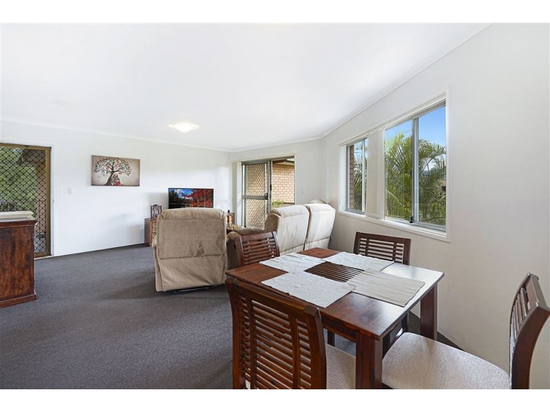 4/143 High Street, Southport QLD 4215