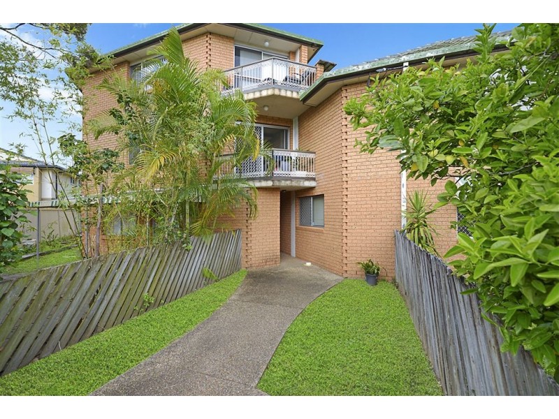 4/143 High Street, Southport QLD 4215