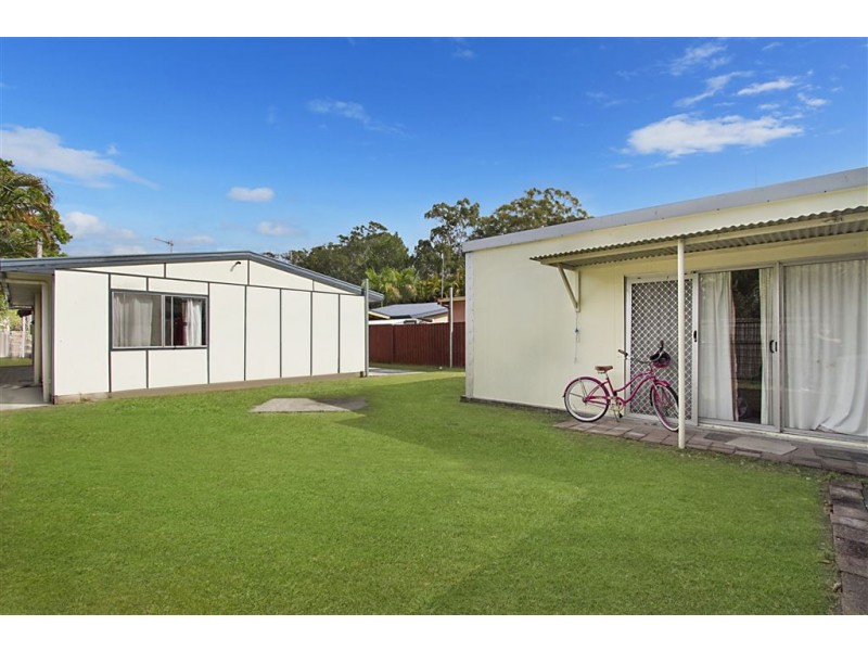 99 Fifth Avenue, Palm Beach QLD 4221