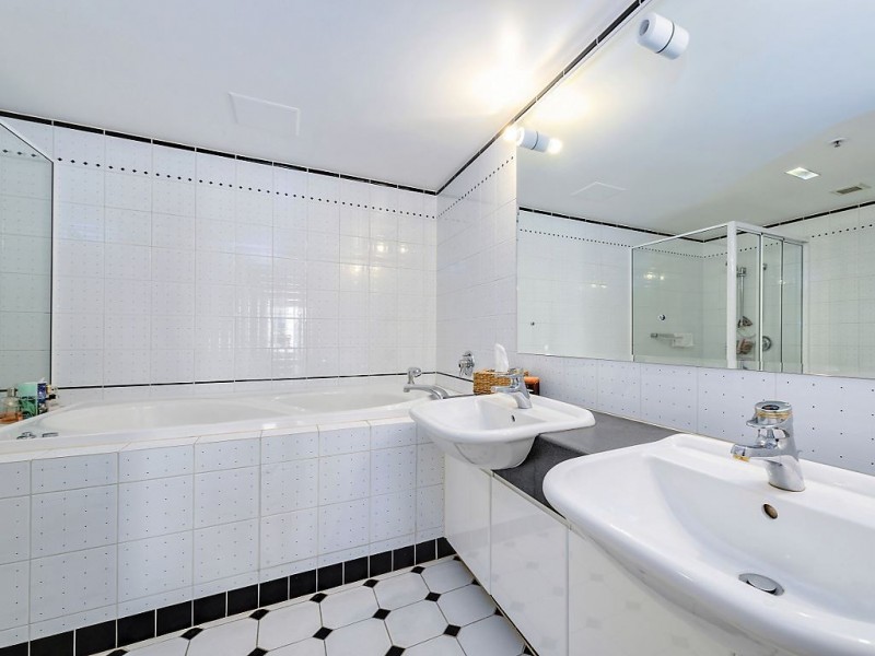 58/12 Commodore Drive, Paradise Waters QLD 4217
