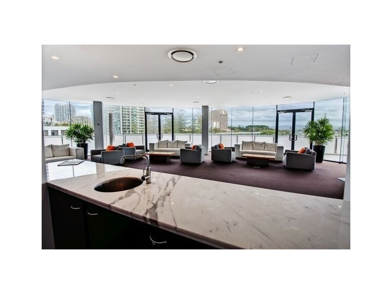 89 Surf Parade, Broadbeach QLD 4218