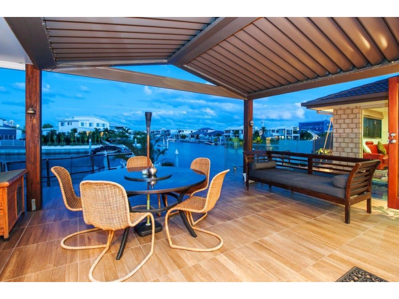 69 Compass Drive, Biggera Waters QLD 4216