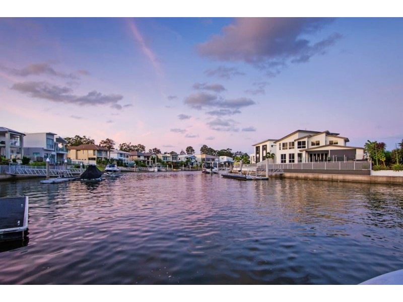 69 Compass Drive, Biggera Waters QLD 4216