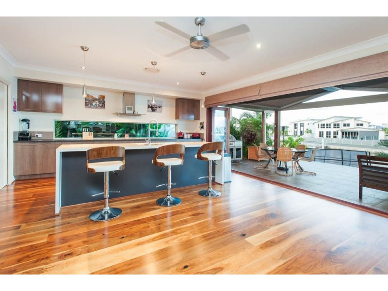 69 Compass Drive, Biggera Waters QLD 4216