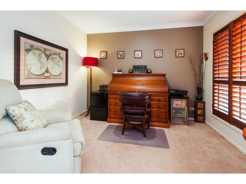 69 Compass Drive, Biggera Waters QLD 4216