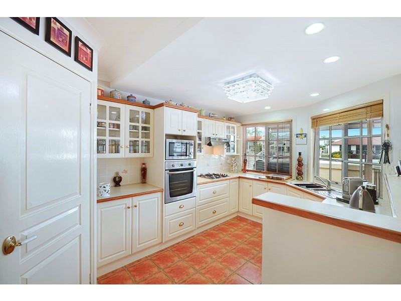 44 Oxley Drive, Paradise Point QLD 4216