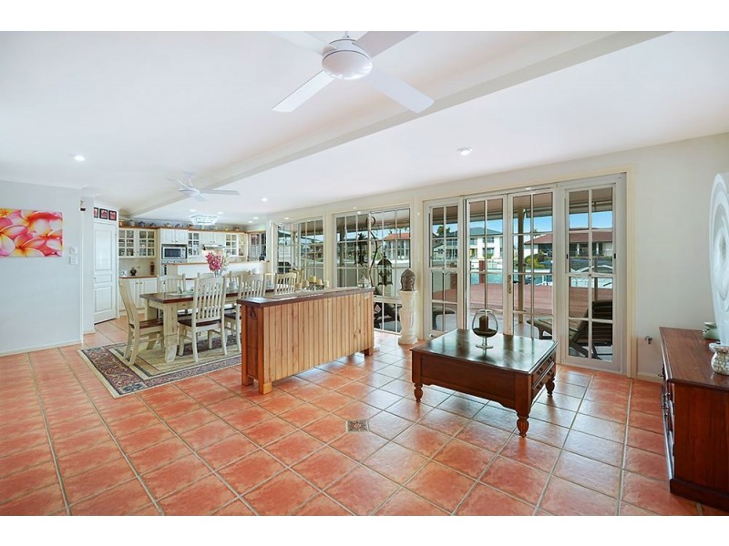 44 Oxley Drive, Paradise Point QLD 4216