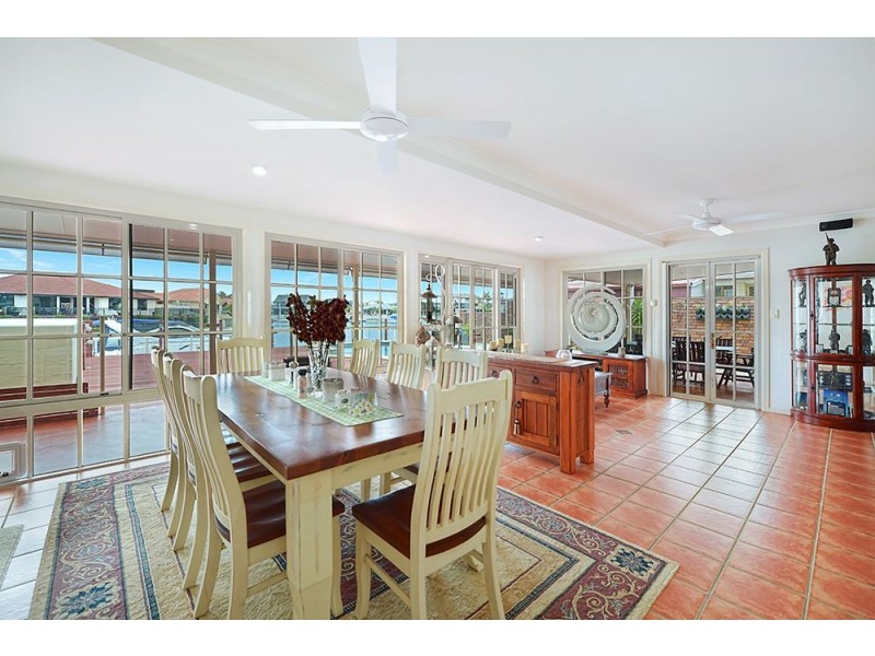 44 Oxley Drive, Paradise Point QLD 4216