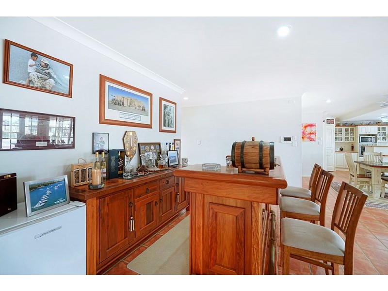 44 Oxley Drive, Paradise Point QLD 4216