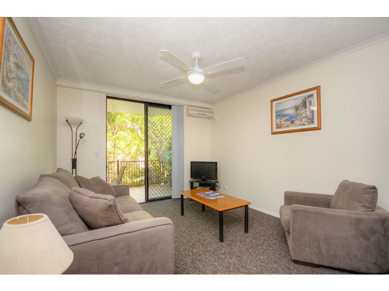 10/10 Bath Street, Labrador QLD 4215