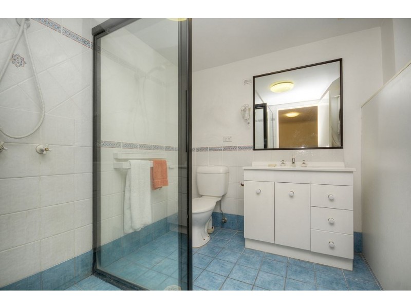 10/10 Bath Street, Labrador QLD 4215