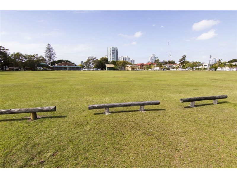 10/10 Bath Street, Labrador QLD 4215