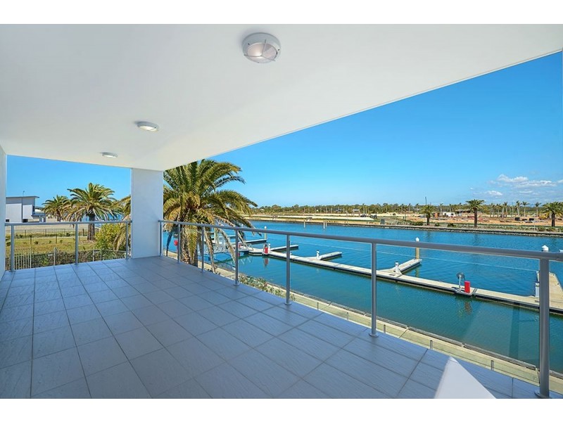 46 Harbour Rise, Hope Island QLD 4212