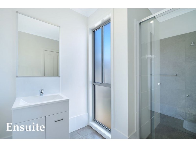 46 Harbour Rise, Hope Island QLD 4212