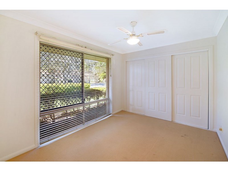 8 Ballybunyon Crescent, Hope Island QLD 4212