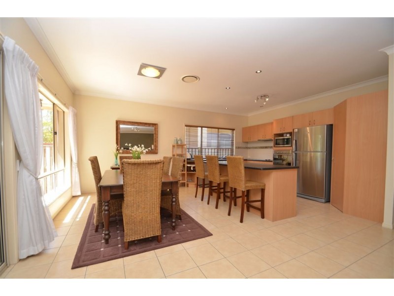 5 Ranier Crescent, Varsity Lakes QLD 4227