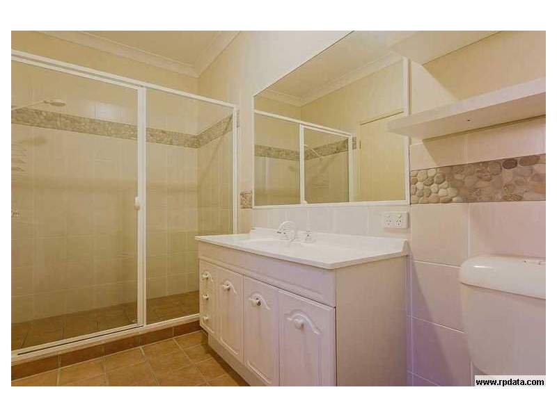 5 Ranier Crescent, Varsity Lakes QLD 4227