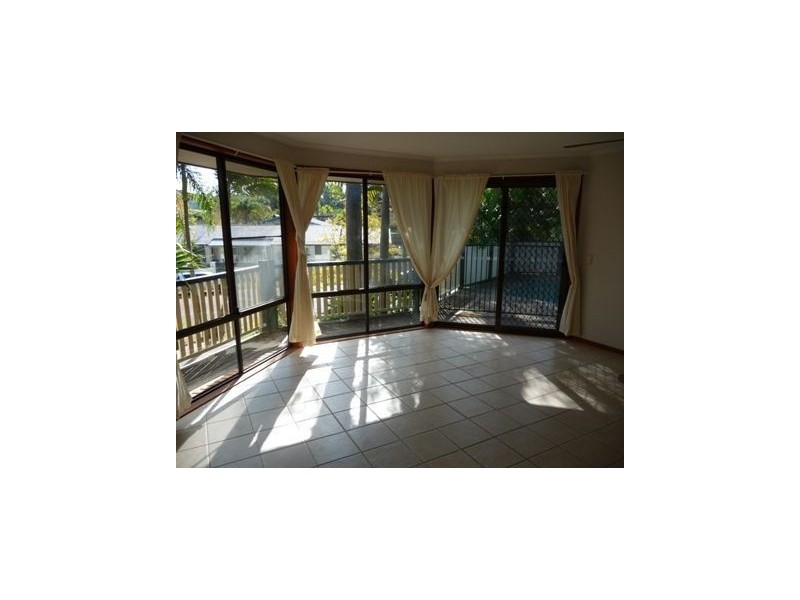 129 Thorngate Drive, Robina QLD 4226
