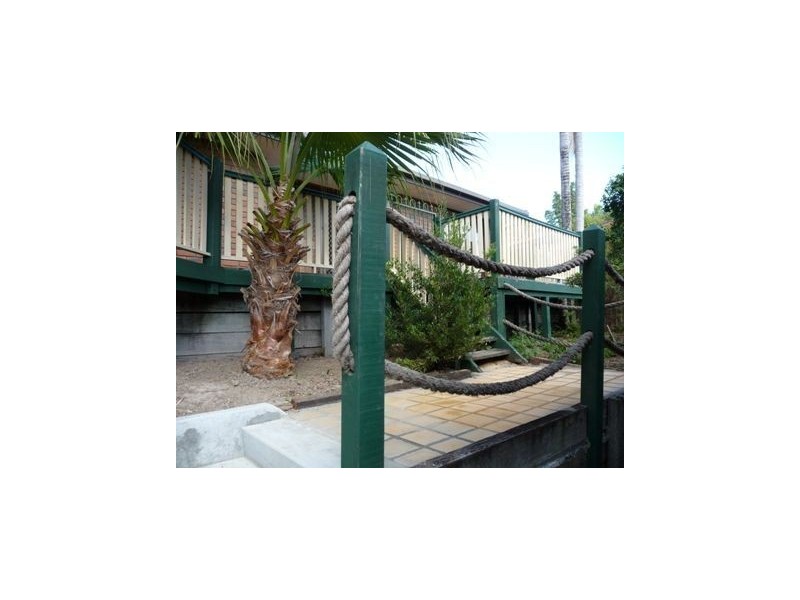129 Thorngate Drive, Robina QLD 4226