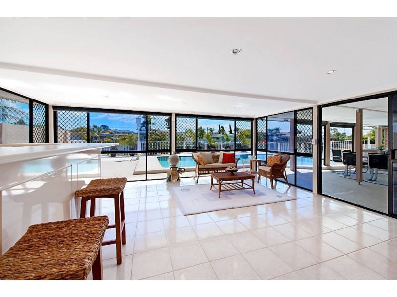 11 Sarasota Key, Broadbeach Waters QLD 4218