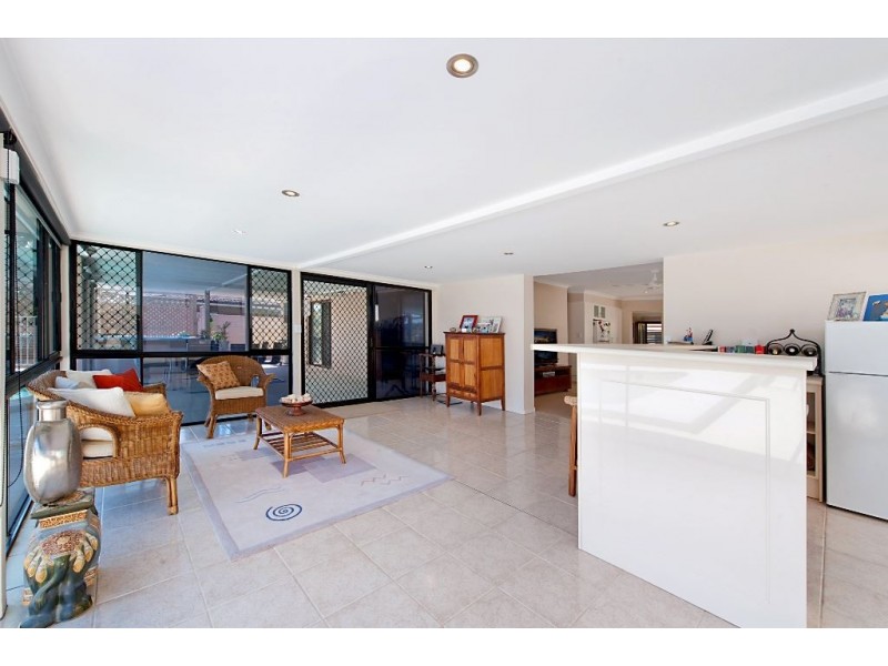 11 Sarasota Key, Broadbeach Waters QLD 4218