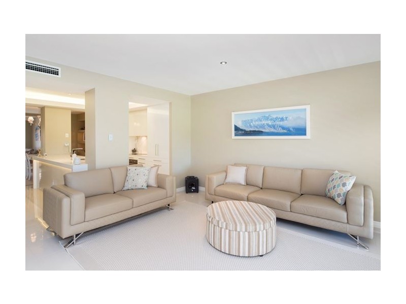 3211 Palladian Drive, Hope Island QLD 4212