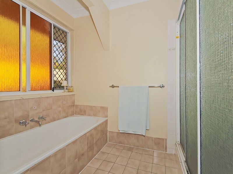 37 Huntingdale Cres, Robina QLD 4226