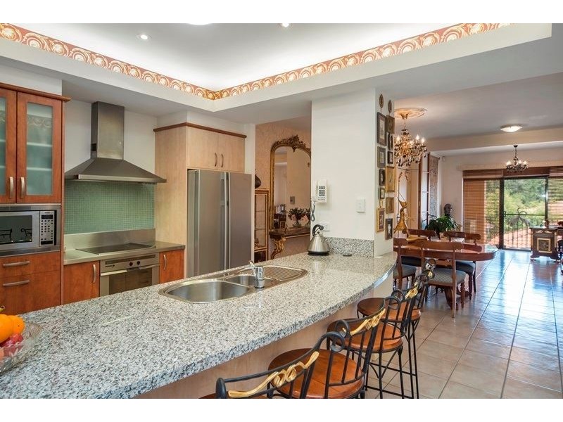 3285 Palladian Drive, Hope Island QLD 4212