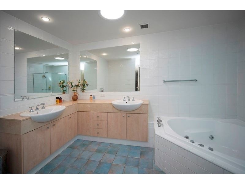 3285 Palladian Drive, Hope Island QLD 4212