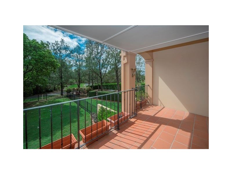 3285 Palladian Drive, Hope Island QLD 4212