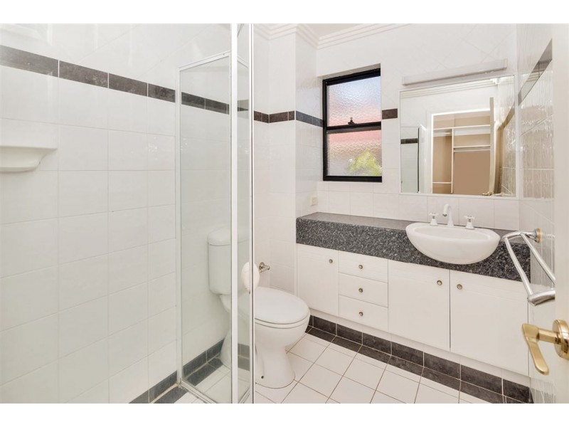 6/22 First Avenue, Broadbeach QLD 4218