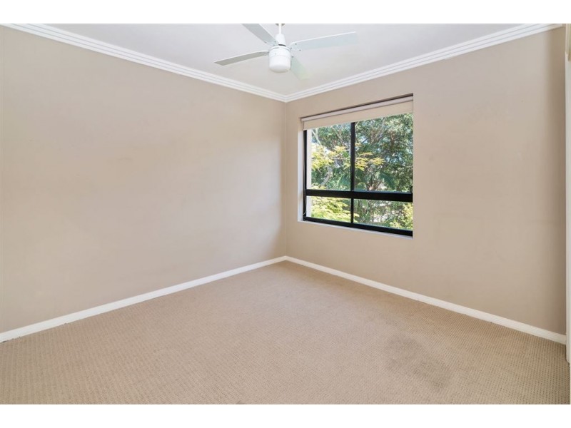 6/22 First Avenue, Broadbeach QLD 4218