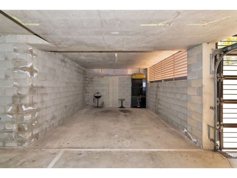 6/22 First Avenue, Broadbeach QLD 4218