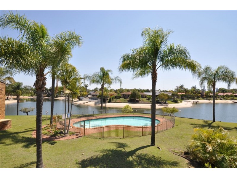 11/14 Dunlop Court, Mermaid Waters QLD 4218