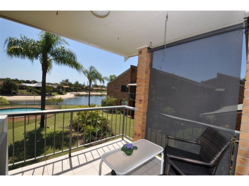 11/14 Dunlop Court, Mermaid Waters QLD 4218