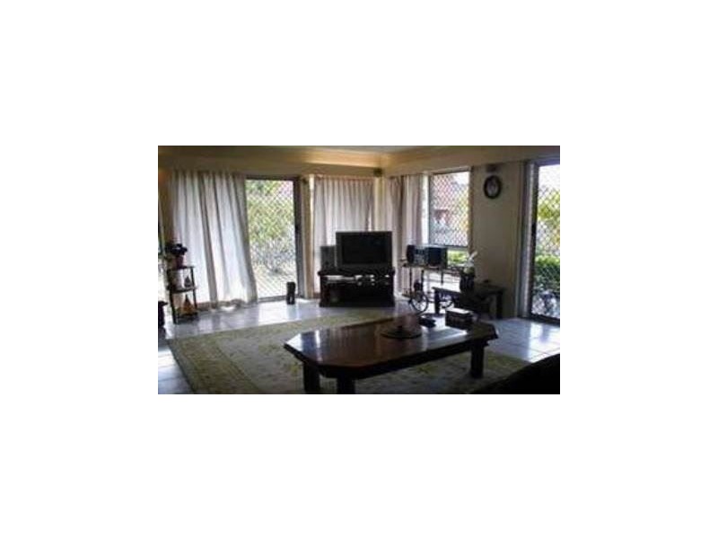 180 Muir Street, Labrador QLD 4215