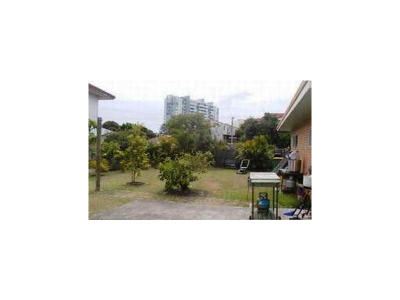 180 Muir Street, Labrador QLD 4215