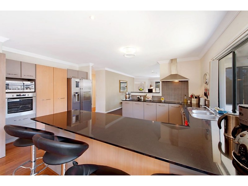 9 Northpoint Close, Robina QLD 4226