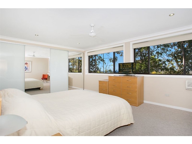 100 Simpsons Road, Currumbin Waters QLD 4223