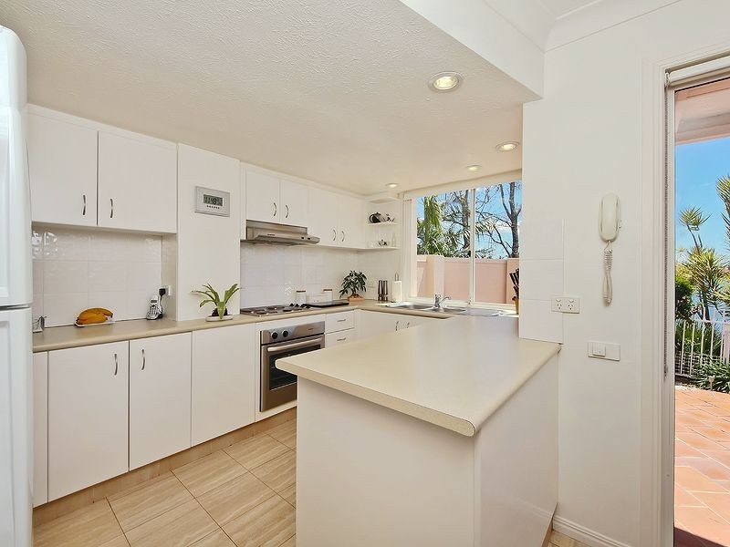 47/300 Cottesloe Dr, Mermaid Waters QLD 4218