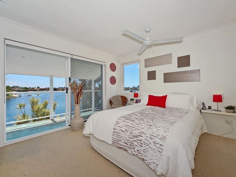 47/300 Cottesloe Dr, Mermaid Waters QLD 4218