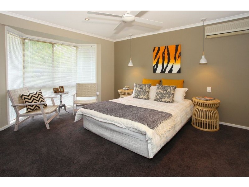 5 Pinehurst Place, Robina QLD 4226