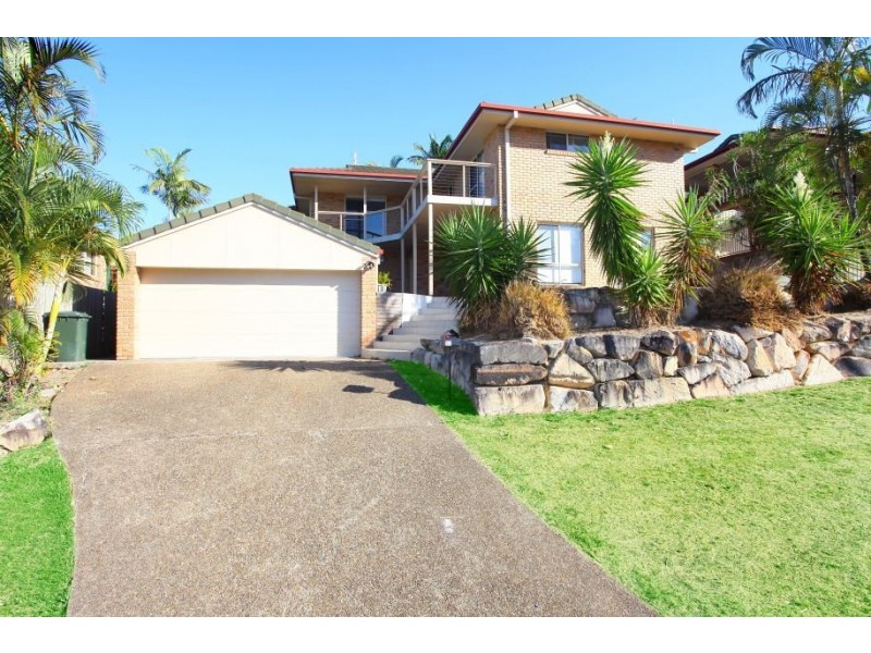 52 Armstrong Way, Highland Park QLD 4211