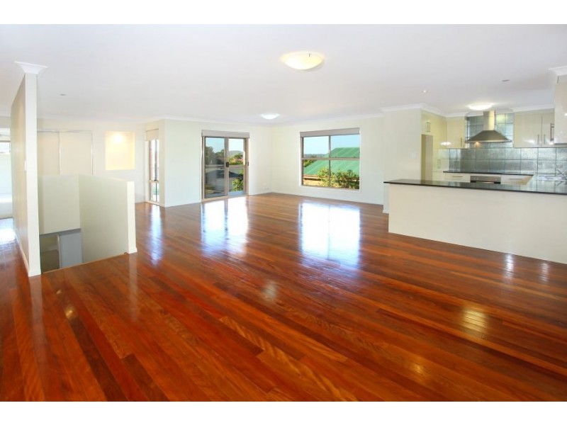 52 Armstrong Way, Highland Park QLD 4211